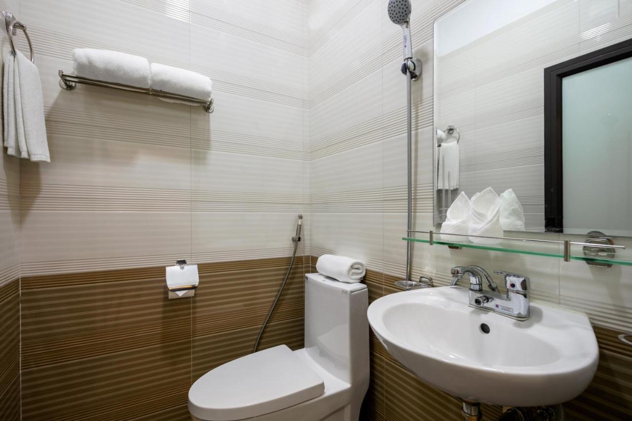 Patel Hotel Hanoi Buitenkant foto